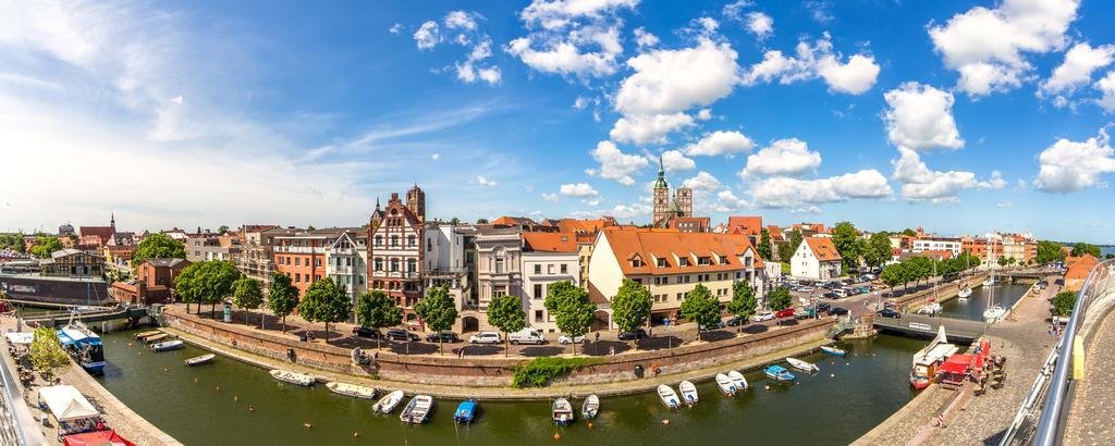 Altstadt Hotel Peiss Щралзунд Екстериор снимка