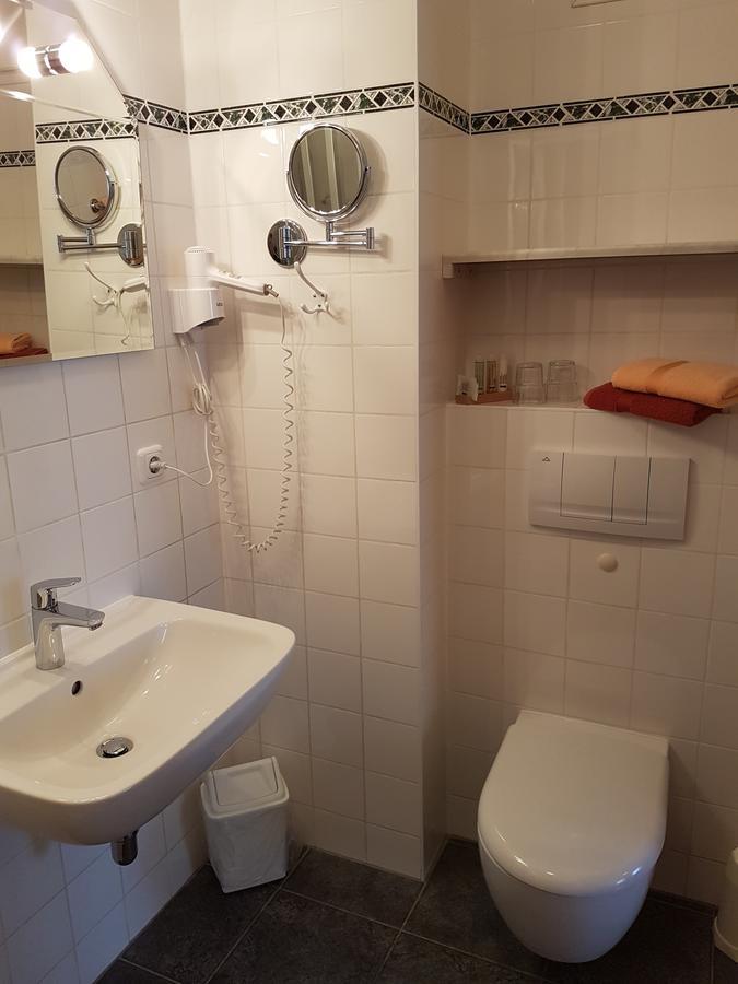 Altstadt Hotel Peiss Щралзунд Екстериор снимка